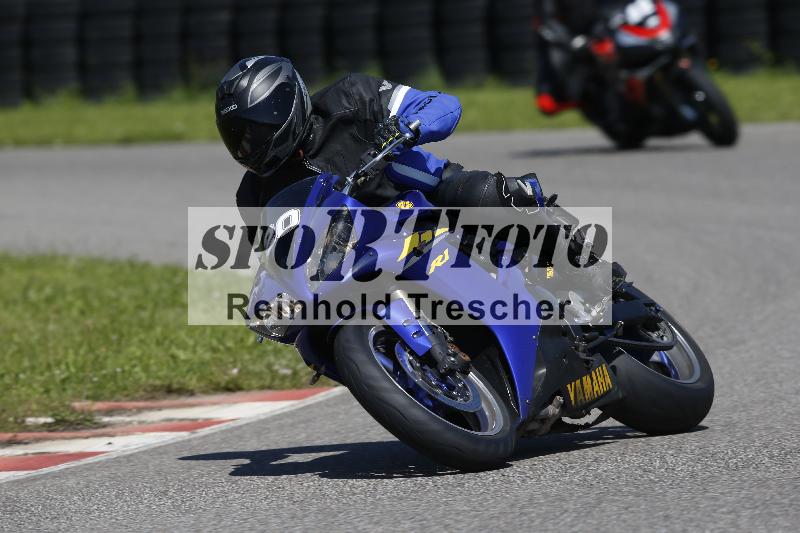 /Archiv-2024/29 12.06.2024 MOTO.CH Track Day ADR/Gruppe blau/20